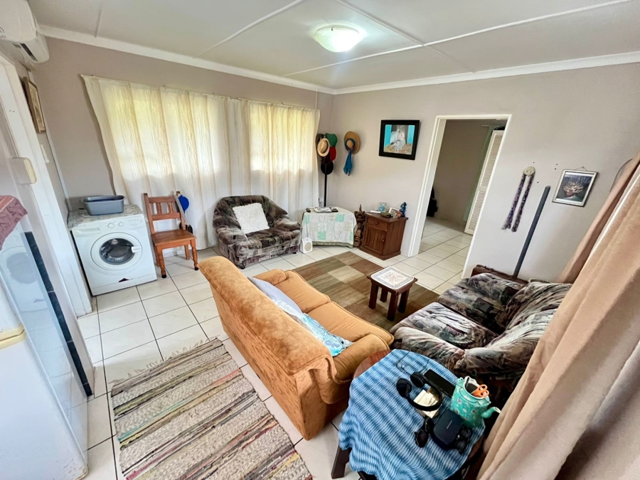 1 Bedroom Property for Sale in Bonza Bay Eastern Cape